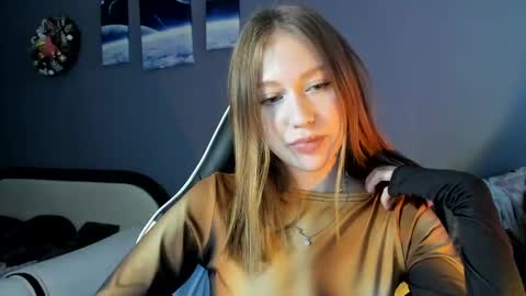 Snapshot of polihoney chatting on 02-11-25, 02:35 Polina online show from 02-11-25, 02:35