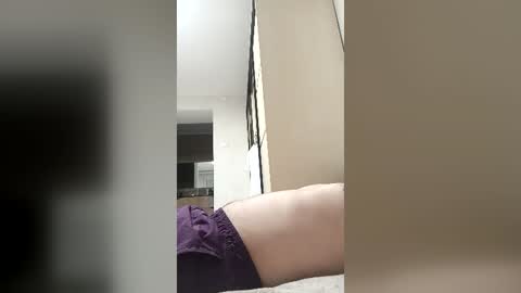 Snapshot of polik780831 chatting on 07-12-26, 08:33 polik780831 online show from 07-12-26, 08:33