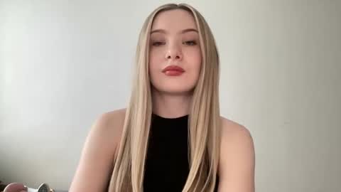 polishangel222 online show from 04-28-26, 02:22