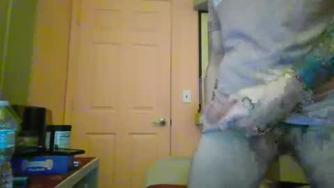 Snapshot of polishrifle3 chatting on 01-12-25, 01:53 jaws online show from 01-12-25, 01:53