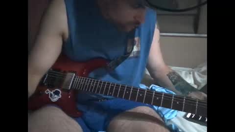 Snapshot of polishrifle3 chatting on 10-18-25, 08:59 jaws online show from 10-18-25, 08:59