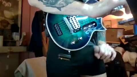 Snapshot of polishrifle3 chatting on 10-21-25, 02:56 jaws online show from 10-21-25, 02:56