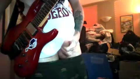 Snapshot of polishrifle3 chatting on 11-11-25, 07:30 jaws online show from 11-11-25, 07:30