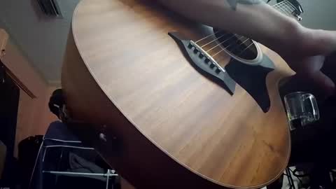 Snapshot of polishrifle3 chatting on 01-11-26, 08:30 jaws online show from 01-11-26, 08:30