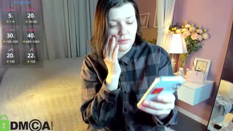 Snapshot of polly__mayer chatting on 10-23-25, 01:05 Polly online show from 10-23-25, 01:05