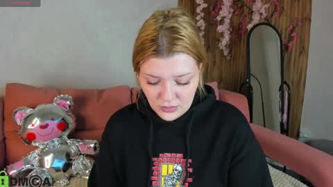 Polly online show from 03-27-26, 01:33