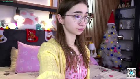 Polly online show from 11-23-25, 07:19