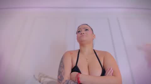 POLLY online show from 07-16-26, 06:47