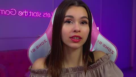 Polly online show from 06-08-26, 11:05
