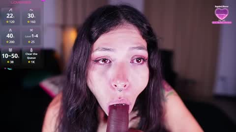 Snapshot of polvodeestrellas_ chatting on 01-24-25, 11:34 - Help me Reach 100 thumbs up online show from 01-24-25, 11:34