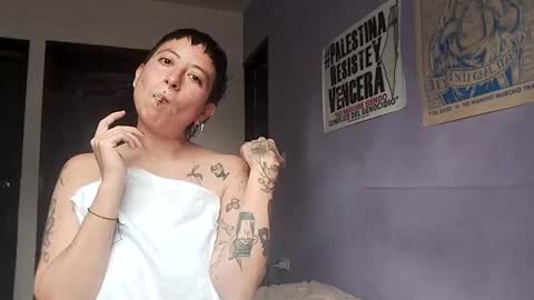 Snapshot of poly_mer chatting on 12-07-24, 09:33 Poly online show from 12-07-24, 09:33