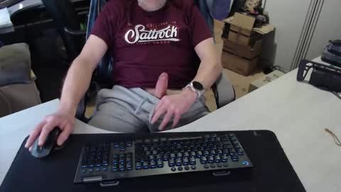 Snapshot of poodledude chatting on 02-16-26, 02:46 Dave online show from 02-16-26, 02:46