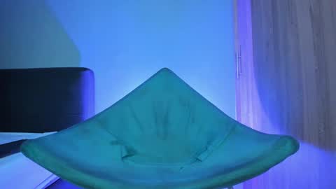 Snapshot of pool_baker_ chatting on 03-06-25, 12:00 johnatan online show from 03-06-25, 12:00