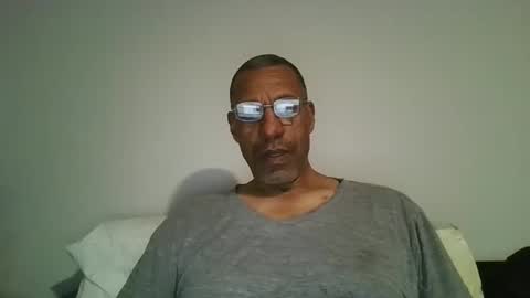 Snapshot of poolguy2496 chatting on 11-02-25, 05:10 poolguy2496 online show from 11-02-25, 05:10