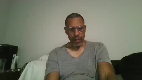 poolguy2496 online show from 11-06-25, 07:53