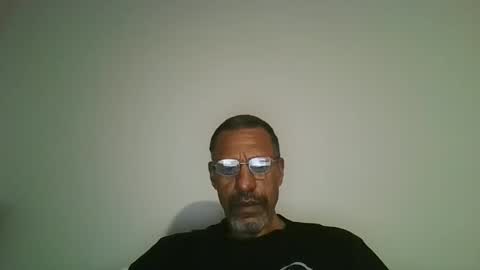 poolguy2496 online show from 11-26-25, 08:04