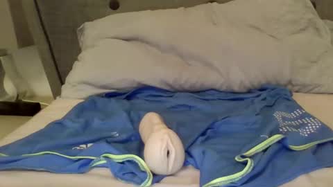 Snapshot of poomplex002 chatting on 01-14-25, 06:28 TheMan002 online show from 01-14-25, 06:28