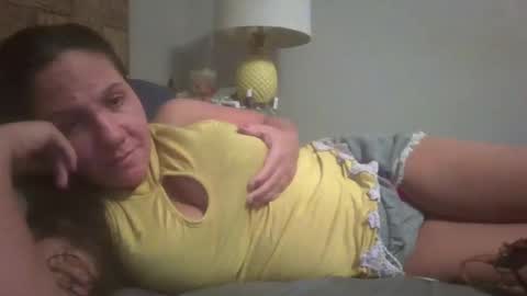 Snapshot of pooncahantits chatting on 12-29-24, 01:34 Emily at Home online show from 12-29-24, 01:34