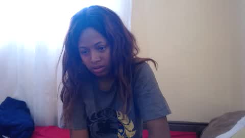 Snapshot of popetykely00 chatting on 01-20-25, 09:35 popetykely00 online show from 01-20-25, 09:35