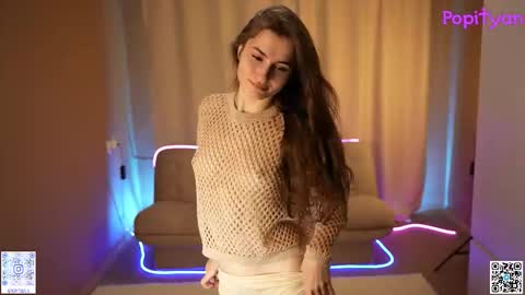 Snapshot of popityan chatting on 11-28-25, 03:53 Louise see you on December 1 at 2200 UTC3 online show from 11-28-25, 03:53