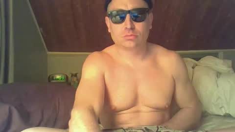 Snapshot of poppawheelie1234 chatting on 02-04-26, 04:07 poppawheelie1234 online show from 02-04-26, 04:07