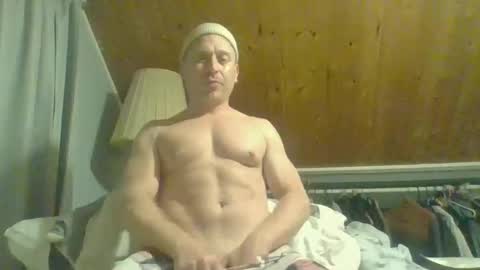 Snapshot of poppawheelie1234 chatting on 05-30-26, 04:53 poppawheelie1234 online show from 05-30-26, 04:53
