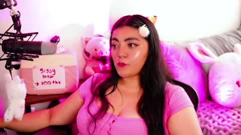 Poppy Kensington online show from 06-17-26, 05:47