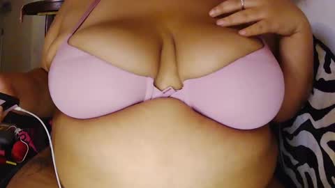 Snapshot of poppyprincess261371 chatting on 10-09-25, 04:21 poppyprincess261371 online show from 10-09-25, 04:21