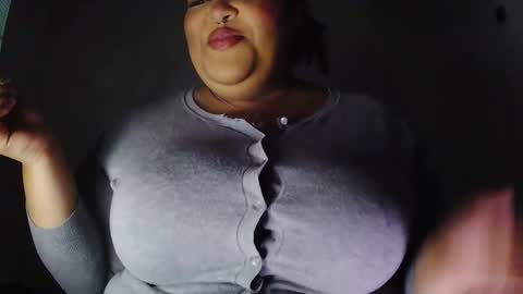 Snapshot of poppyprincess261371 chatting on 11-08-25, 06:02 poppyprincess261371 online show from 11-08-25, 06:02