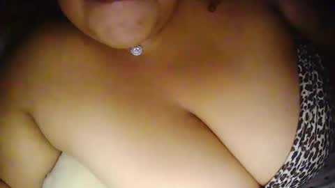 Snapshot of poppyprincess261371 chatting on 12-14-25, 06:52 poppyprincess261371 online show from 12-14-25, 06:52