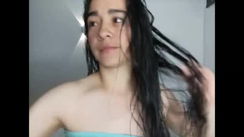 Snapshot of porcelainlux chatting on 02-17-26, 12:29 porcelainlux online show from 02-17-26, 12:29