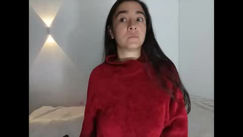 Snapshot of porcelainlux chatting on 03-05-26, 02:51 porcelainlux online show from 03-05-26, 02:51