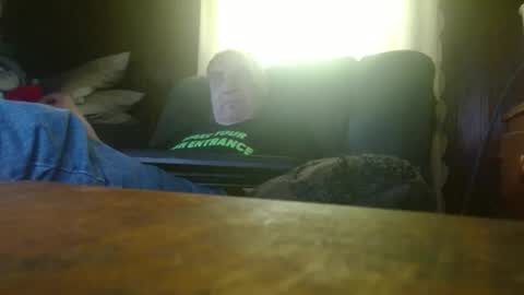 Snapshot of porkingit400 chatting on 05-17-26, 01:18 porkingit400 online show from 05-17-26, 01:18