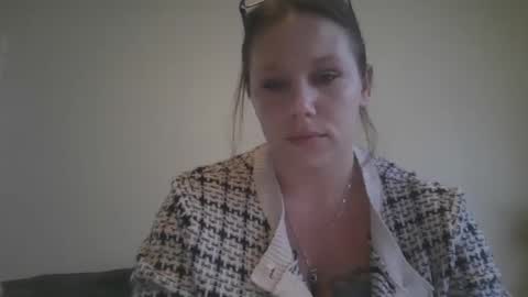 Snapshot of pornbwetkitty chatting on 09-18-25, 09:17 pornbwetkitty online show from 09-18-25, 09:17