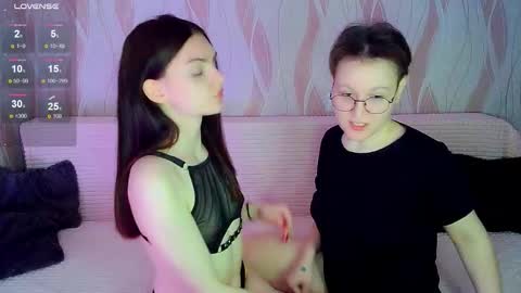 Ana and Tati online show from 11-19-25, 07:25