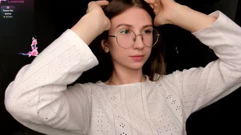 Elizabeth online show from 10-22-25, 07:13