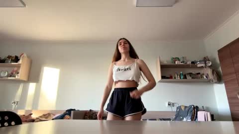 Eva online show from 05-22-26, 04:12