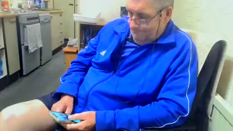 poshman65 online show from 11-14-25, 09:13