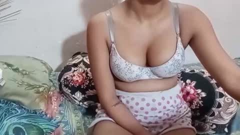 poulomi online show from 11-02-25, 05:04