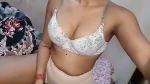 poulomi online show from 02-19-26, 06:04