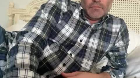 Snapshot of poundtownusa2016 chatting on 05-09-26, 05:18 ConchilDog online show from 05-09-26, 05:18