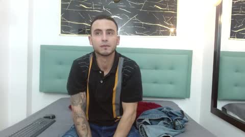   online show from 05-02-26, 03:33