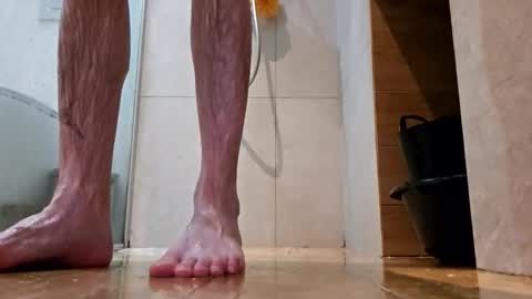 Snapshot of powermute22 chatting on 10-10-25, 11:20 Big Dick online show from 10-10-25, 11:20