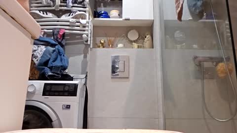 Snapshot of powermute22 chatting on 10-12-25, 06:45 Big Dick online show from 10-12-25, 06:45