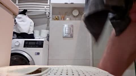 Snapshot of powermute22 chatting on 11-19-25, 08:14 Big Dick online show from 11-19-25, 08:14