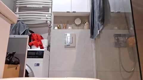 Snapshot of powermute22 chatting on 11-26-25, 08:37 Big Dick online show from 11-26-25, 08:37