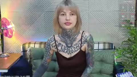 Lola online show from 06-10-26, 04:56