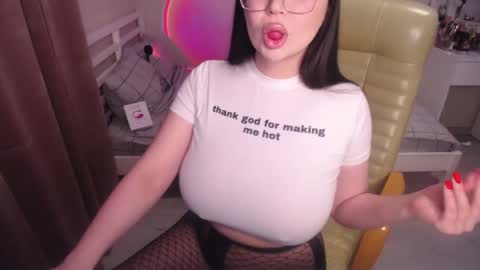 Lina online show from 03-10-25, 04:38