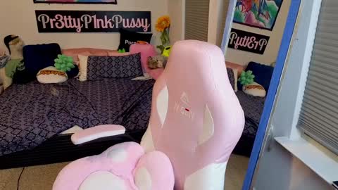 Evangeline Eva Darling online show from 10-31-25, 03:18