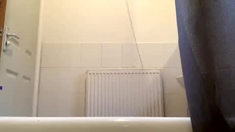 pr3ttyxlu5h online show from 01-05-25, 10:53